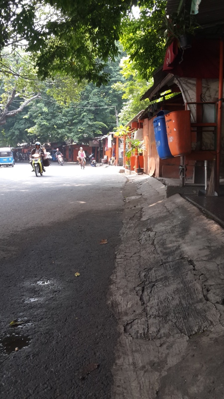 Tempat Cuci Motor di Kampung Ambon 3