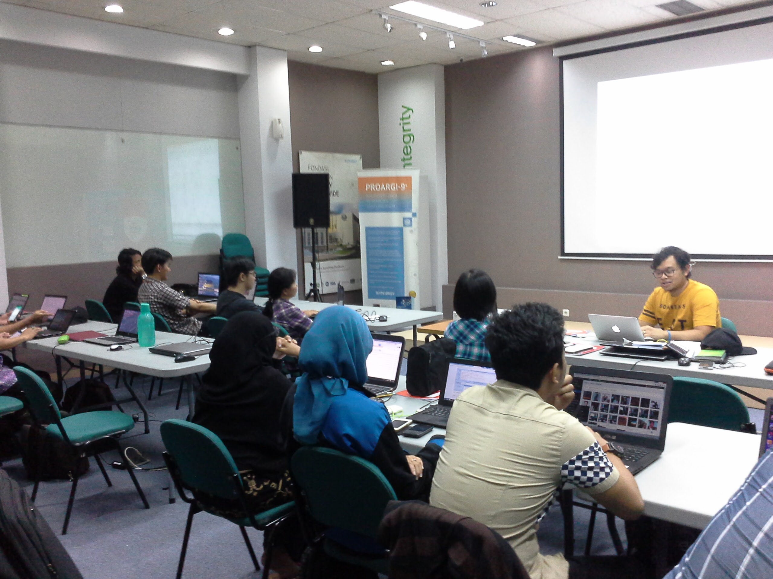 Bisnis Internet Marketing Di Jakarta BRI Sudirman