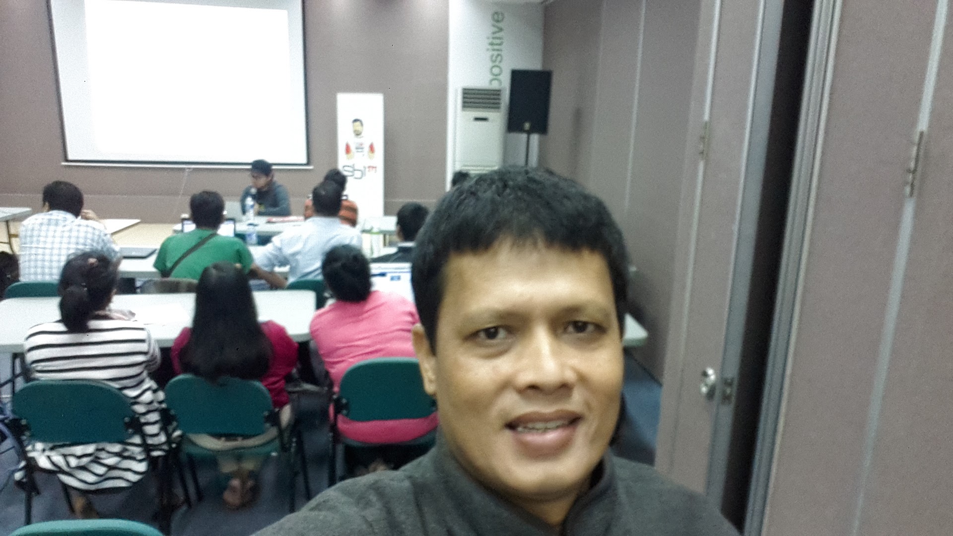 Belajar Internet Marketing Di Komunitas Bisnis Online SB1M Jakarta BRI Sudirman